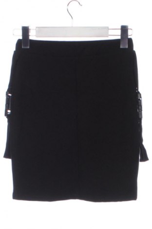 Пола Pretty Little Thing, Размер XS, Цвят Бял, Цена 16,00 €