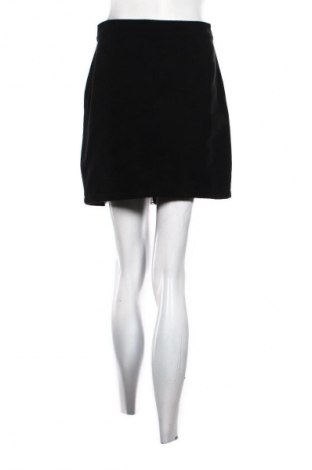 Пола Reserved, Размер S, Цвят Черен, Цена 10,00 €