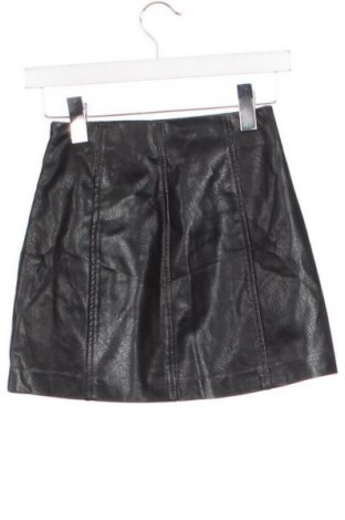 Spódnica Stradivarius, Rozmiar XXS, Kolor Czarny, Cena 27,99 zł