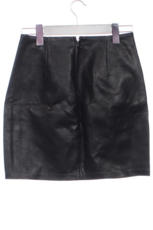 Sukně Stradivarius, Velikost XS, Barva Černá, Cena  283,00 Kč