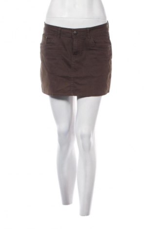 Пола Terranova, Размер M, Цвят Кафяв, Цена 10,00 €