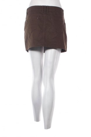 Пола Terranova, Размер M, Цвят Кафяв, Цена 10,00 €