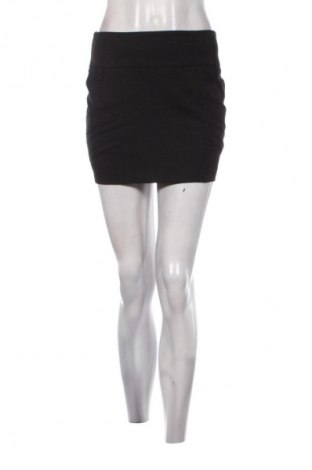 Пола Unbranded, Размер S, Цвят Черен, Цена 10,00 €