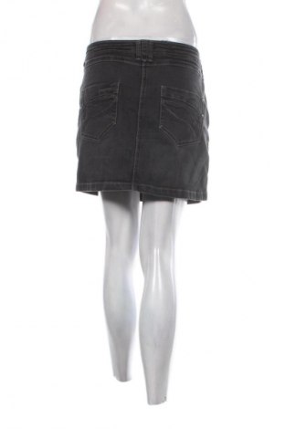 Szoknya Yessica, Méret L, Szín Szürke, Ár 2 859 Ft