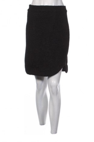 Szoknya Zara, Méret L, Szín Fekete, Ár 4 132 Ft