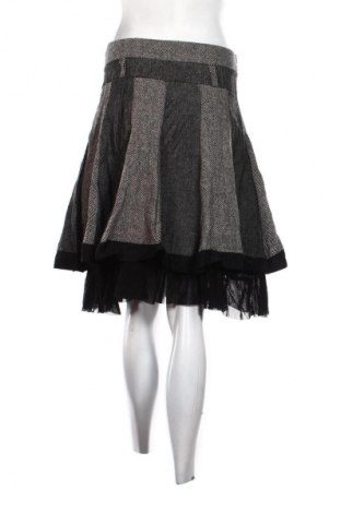 Spódnica Zuiki, Rozmiar M, Kolor Kolorowy, Cena 17,99 zł