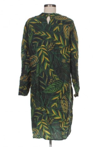 Рокля 10 Feet, Размер XL, Цвят Многоцветен, Цена 17,38 €