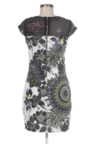 Sukienka 101 Idees, Rozmiar M, Kolor Kolorowy, Cena 78,99 zł