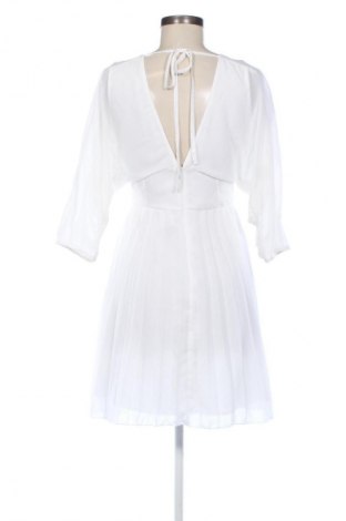 Rochie ASOS, Mărime M, Culoare Alb, Preț 128,01 Lei