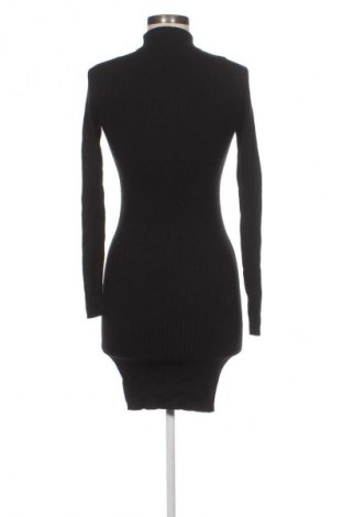 Рокля Amisu, Размер M, Цвят Черен, Цена 6,13 €