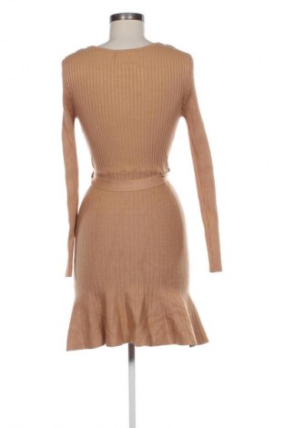 Sukienka Amisu, Rozmiar M, Kolor Beżowy, Cena 22,99 zł