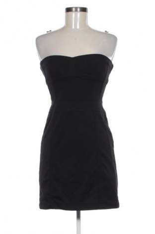 Sukienka Bershka, Rozmiar M, Kolor Czarny, Cena 106,90 zł