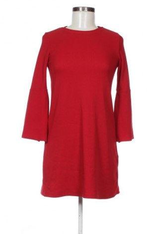 Рокля Bershka, Размер XS, Цвят Червен, Цена 6,13 €