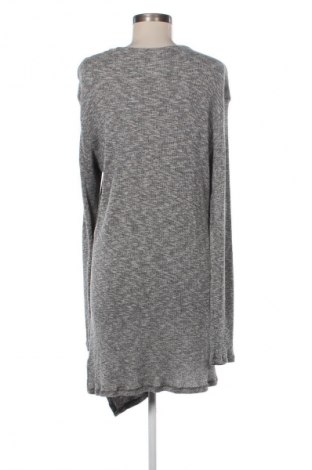 Šaty  Bershka, Velikost XL, Barva Šedá, Cena  566,00 Kč