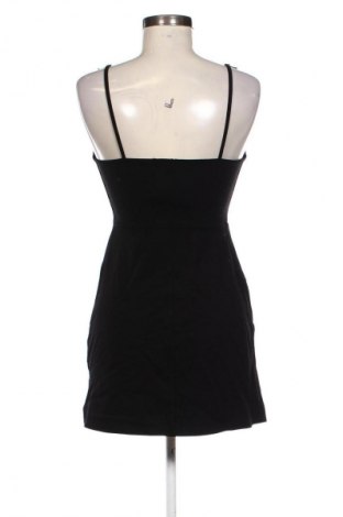 Rochie Bershka, Mărime S, Culoare Negru, Preț 104,26 Lei