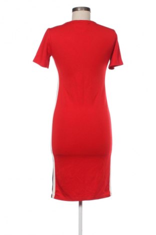 Rochie Bershka, Mărime M, Culoare Roșu, Preț 103,96 Lei