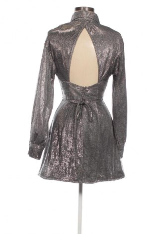 Рокля Bershka, Размер M, Цвят Сребрист, Цена 7,15 €