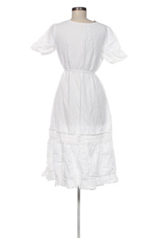 Kleid By Kris Of Norway, Größe M, Farbe Weiß, Preis € 22,99