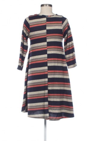 Рокля C'est Beau La Vie, Размер M, Цвят Многоцветен, Цена 24,55 €