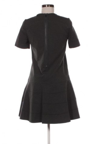 Kleid Comptoir Des Cotonniers, Größe M, Farbe Schwarz, Preis 22,99 €