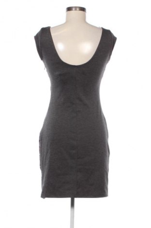 Рокля Desigual, Размер S, Цвят Многоцветен, Цена 26,07 €