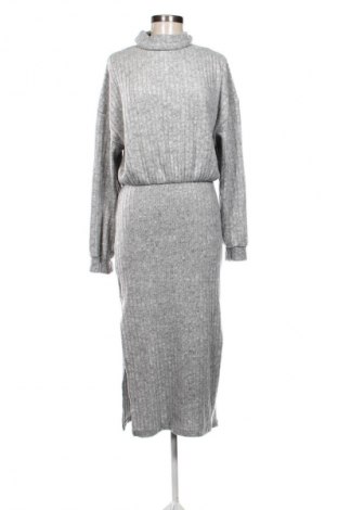 Rochie Emery rose, Mărime L, Culoare Gri, Preț 70,99 Lei