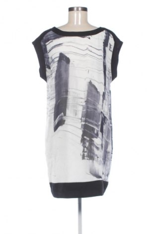 Рокля Esprit, Размер XL, Цвят Многоцветен, Цена 25,00 €