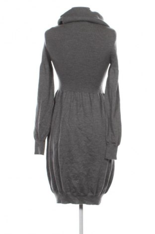Šaty  Gattinoni, Velikost L, Barva Šedá, Cena  799,00 Kč