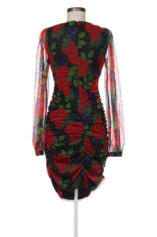 Sukienka Gina Tricot, Rozmiar S, Kolor Kolorowy, Cena 30,99 zł