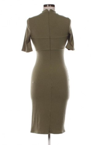 Рокля Guess, Размер S, Цвят Зелен, Цена 111,00 €