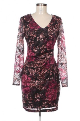 Рокля Guess, Размер M, Цвят Многоцветен, Цена 49,00 €