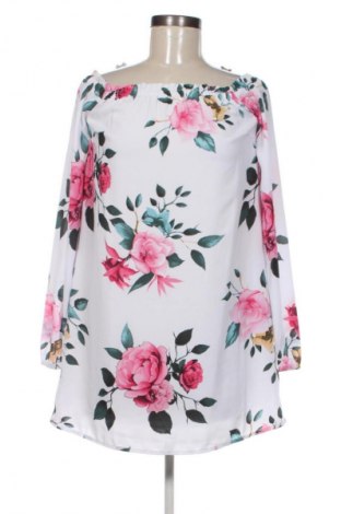 Рокля Guess, Размер XS, Цвят Многоцветен, Цена 49,00 €