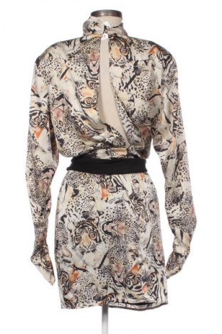 Рокля Guess By Marciano, Размер XL, Цвят Многоцветен, Цена 66,00 €