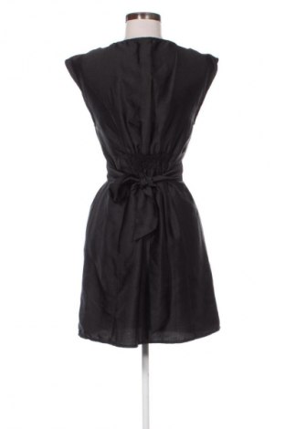 Rochie H&M, Mărime M, Culoare Negru, Preț 104,26 Lei