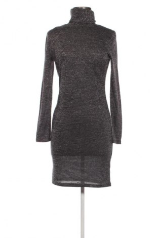 Šaty  H&M, Velikost S, Barva Vícebarevné, Cena  149,00 Kč