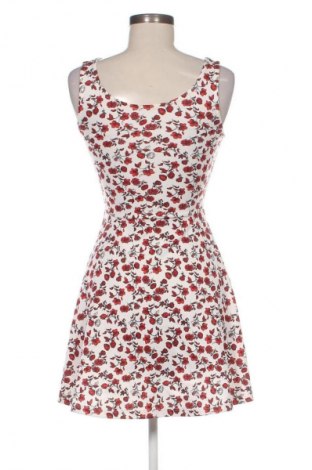 Šaty  H&M Divided, Veľkosť S, Farba Viacfarebná, Cena  3,95 €