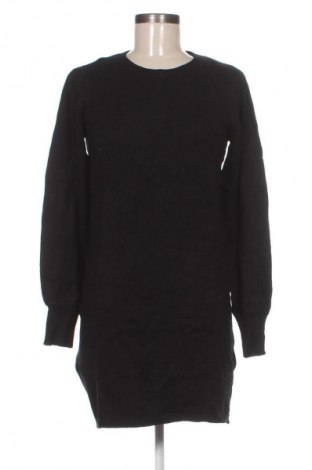 Šaty  Jdy, Velikost S, Barva Černá, Cena  939,00 Kč