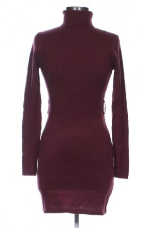 Šaty  Kiska & Kiska, Velikost S, Barva Fialová, Cena  259,00 Kč