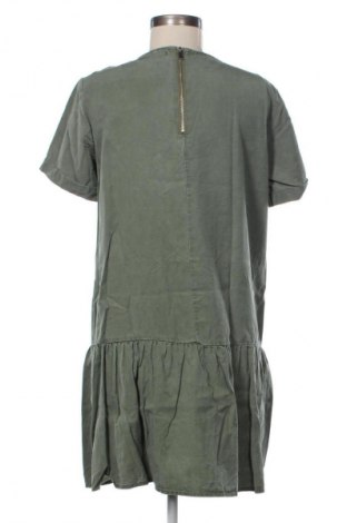 Sukienka Mohito, Rozmiar M, Kolor Zielony, Cena 107,17 zł
