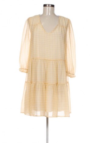 Ruha NA-KD, Méret M, Szín Sokszínű, Ár 10 147 Ft