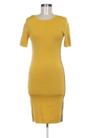 Рокля Nikkie, Размер M, Цвят Жълт, Цена 11,75 €