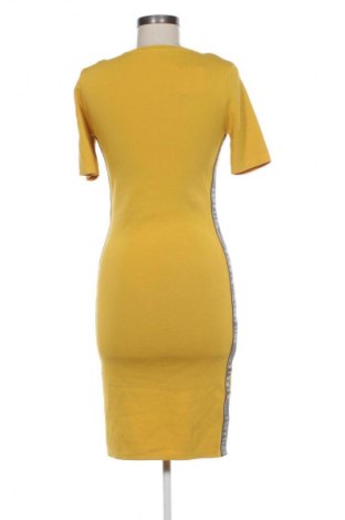Рокля Nikkie, Размер M, Цвят Жълт, Цена 11,75 €