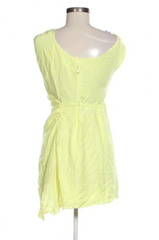 Ruha Patrizia Pepe, Méret M, Szín Sárga, Ár 80 579 Ft