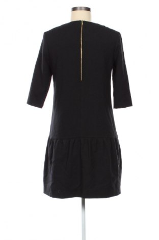 Рокля Pinko, Размер M, Цвят Черен, Цена 57,77 €