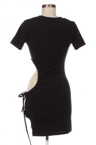 Šaty  Pretty Little Thing, Velikost M, Barva Černá, Cena  309,00 Kč