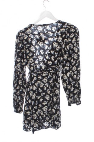 Kleid Pull&Bear, Größe XS, Farbe Mehrfarbig, Preis € 19,95