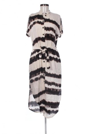 Kleid Reserved, Größe M, Farbe Mehrfarbig, Preis 32,00 €