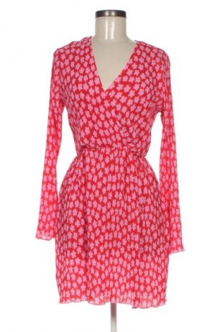 Рокля Reserved, Размер XS, Цвят Многоцветен, Цена 19,95 €