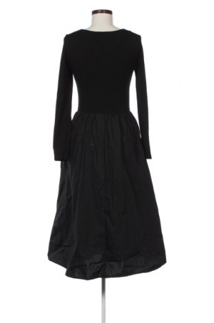 Šaty  Reserved, Veľkosť L, Farba Čierna, Cena  19,95 €