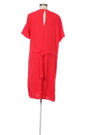 Рокля Selected Femme, Размер M, Цвят Червен, Цена 71,66 €